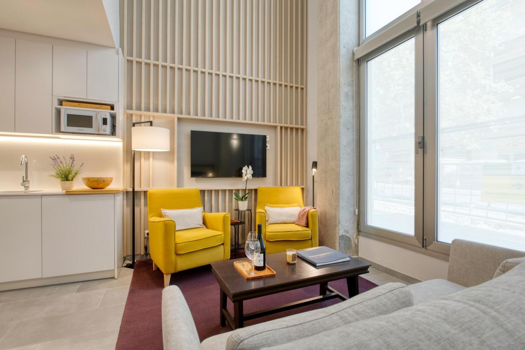 Calm Apartments บาร์เซโลนา ภายนอก รูปภาพ