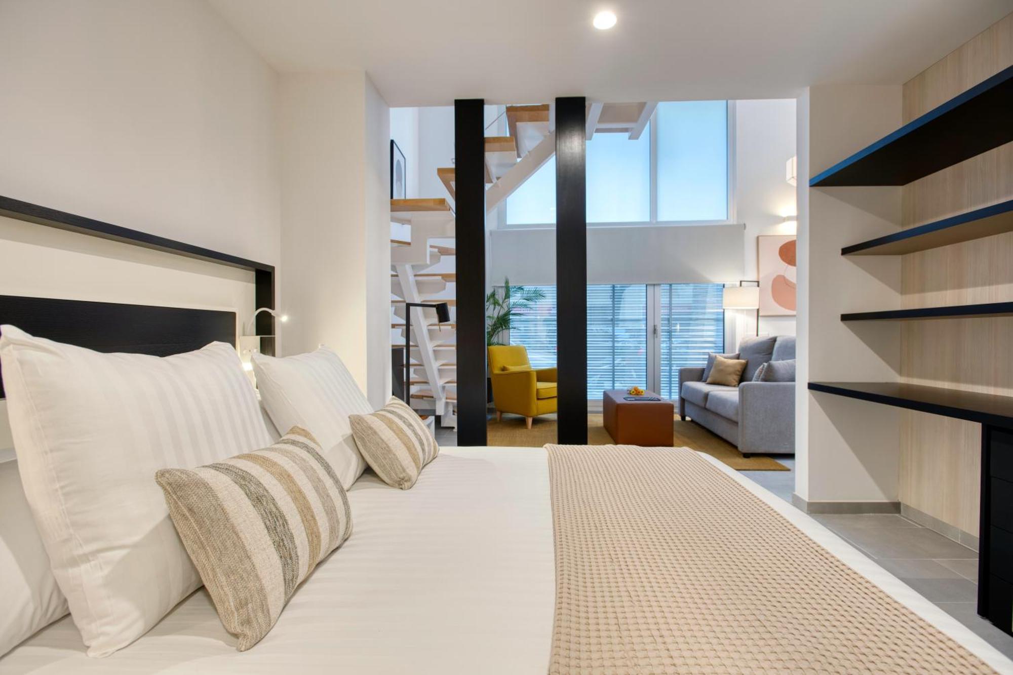 Calm Apartments บาร์เซโลนา ภายนอก รูปภาพ